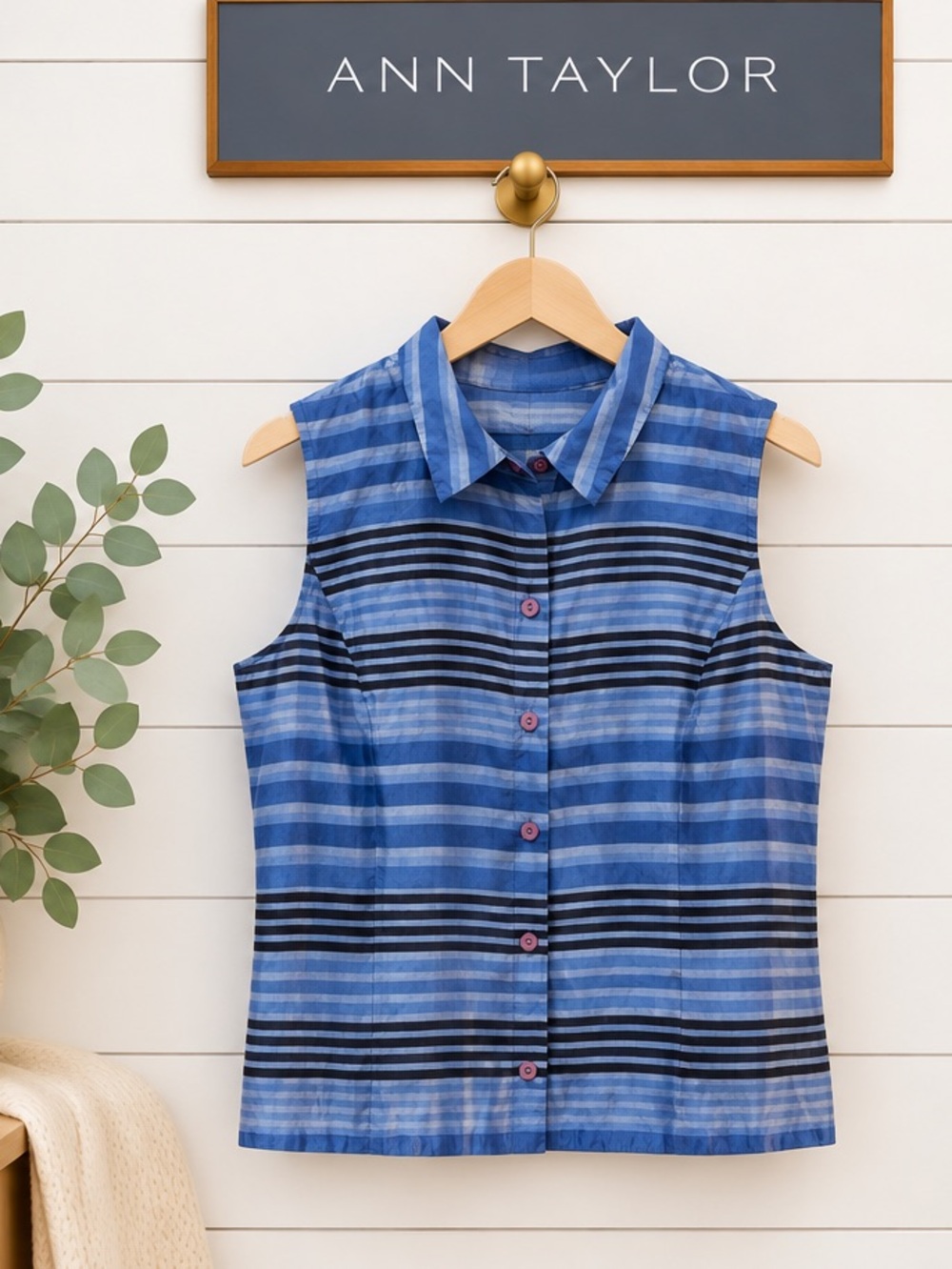 ANN TAYLOR Blue Striped Sleeveless Blouse Size 6
